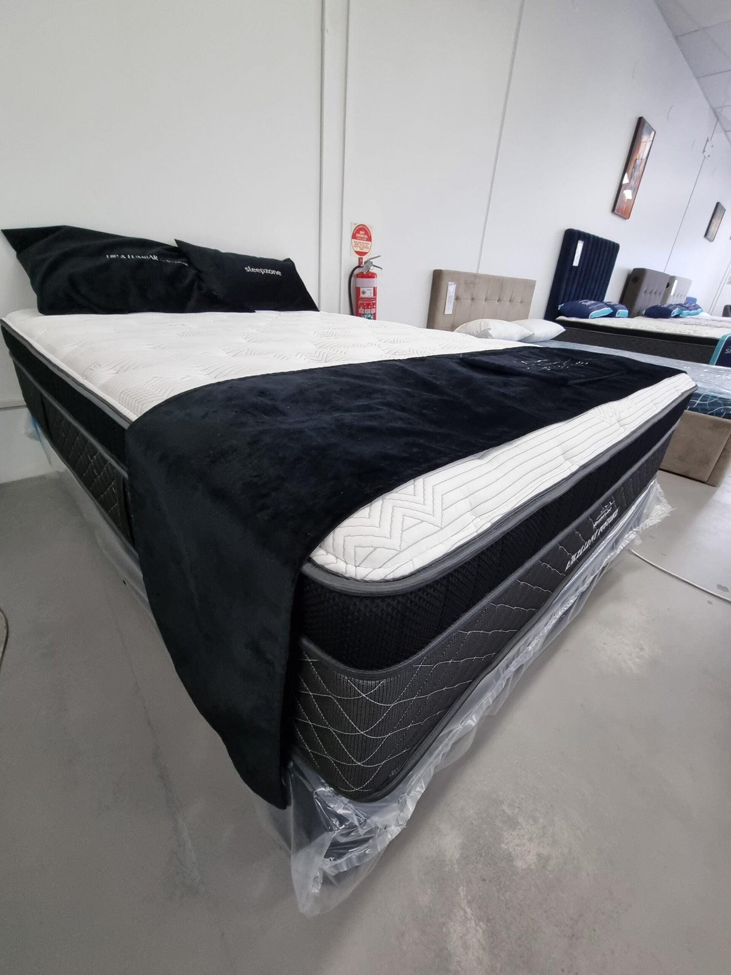 EXCELLENT POSTURE MATTRESS