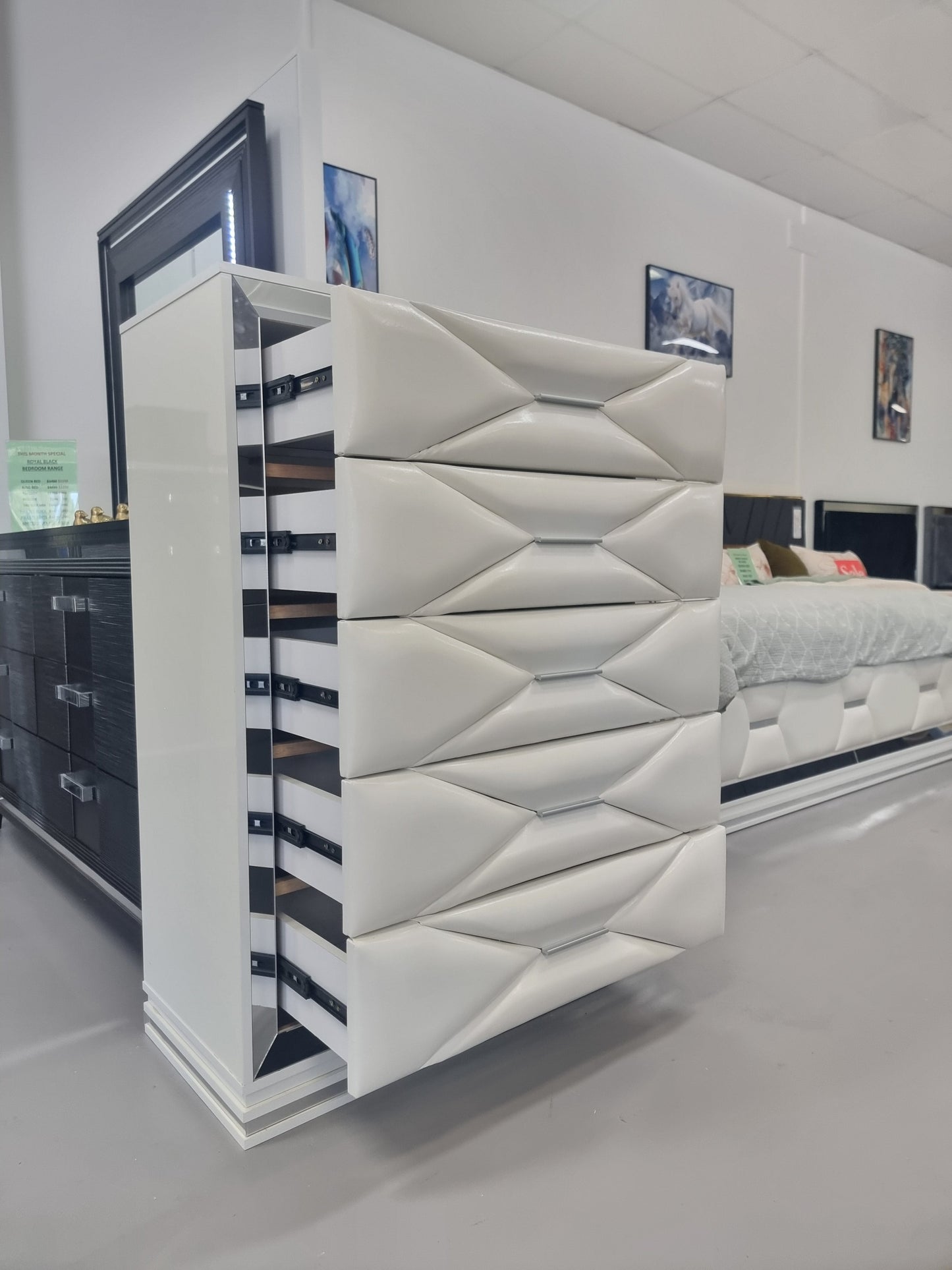 EMPIRE TALLBOY