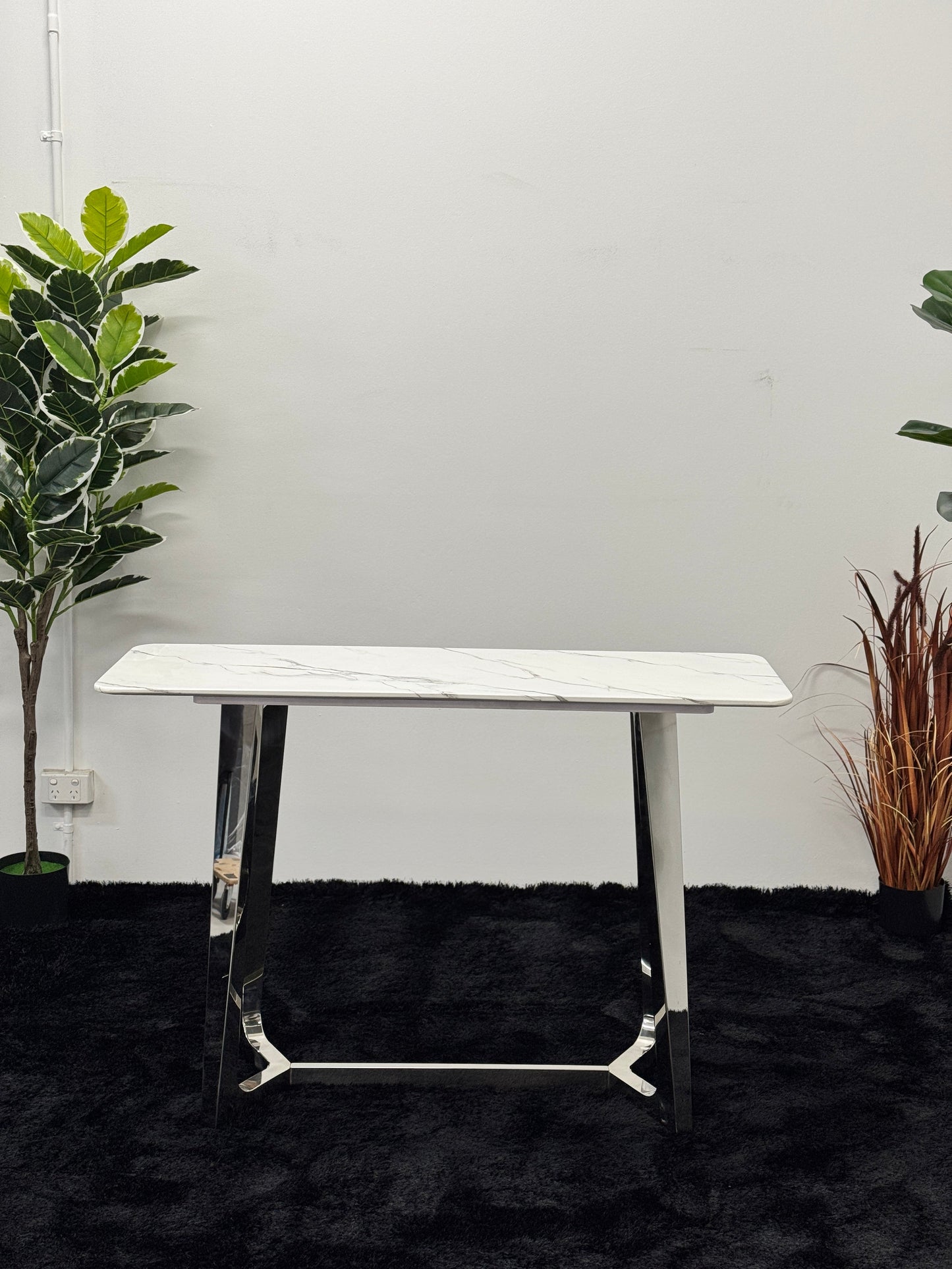 CONSOLE TABLE WITH WHITE MARBLE TOP CT011