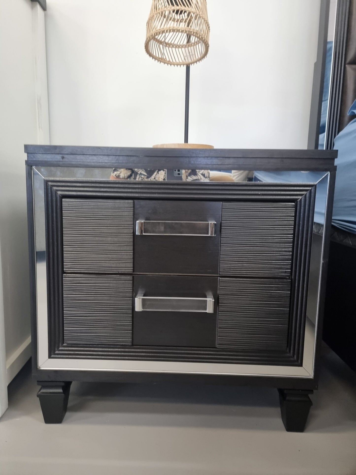 THE ROYAL BEDSIDE TABLE