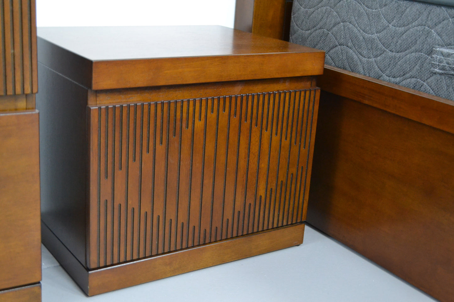 MADDINGTON BEDSIDE TABLE WOODEN