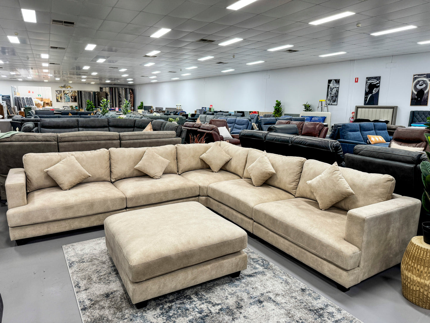 LEXINGTON MODULAR SOFA