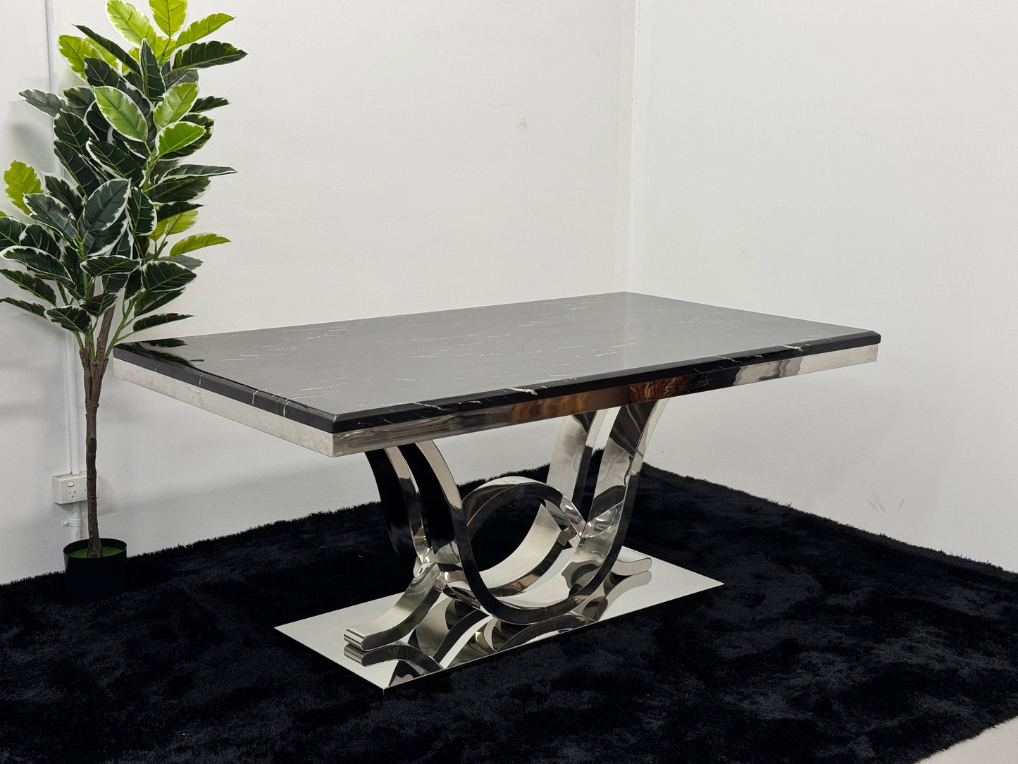 DINING TABLE WITH BLACK MARBLE TOP DT016