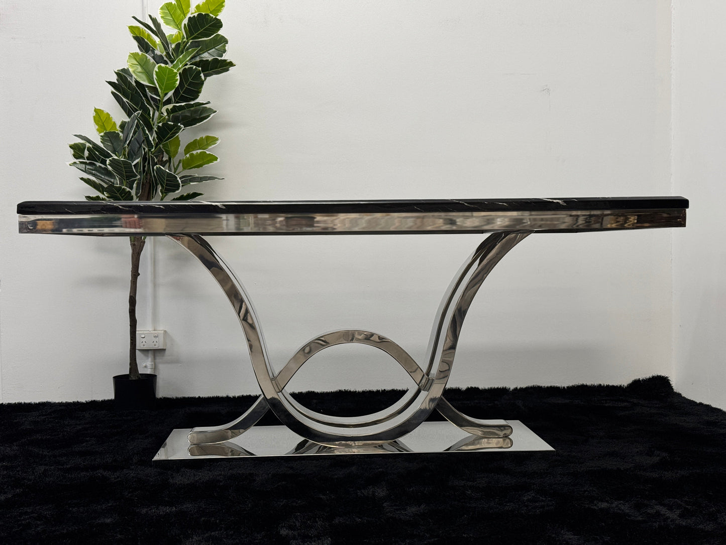 DINING TABLE WITH BLACK MARBLE TOP DT016
